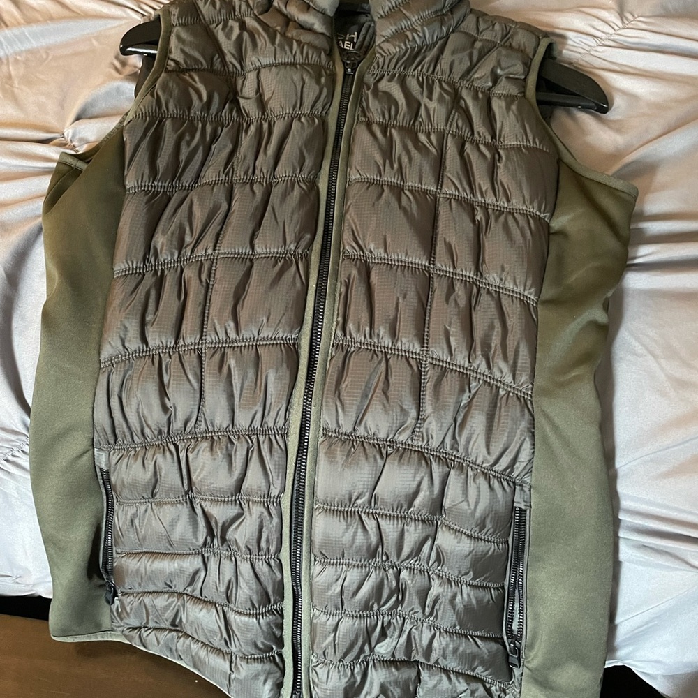 Michael Kors vest brand new never worn.